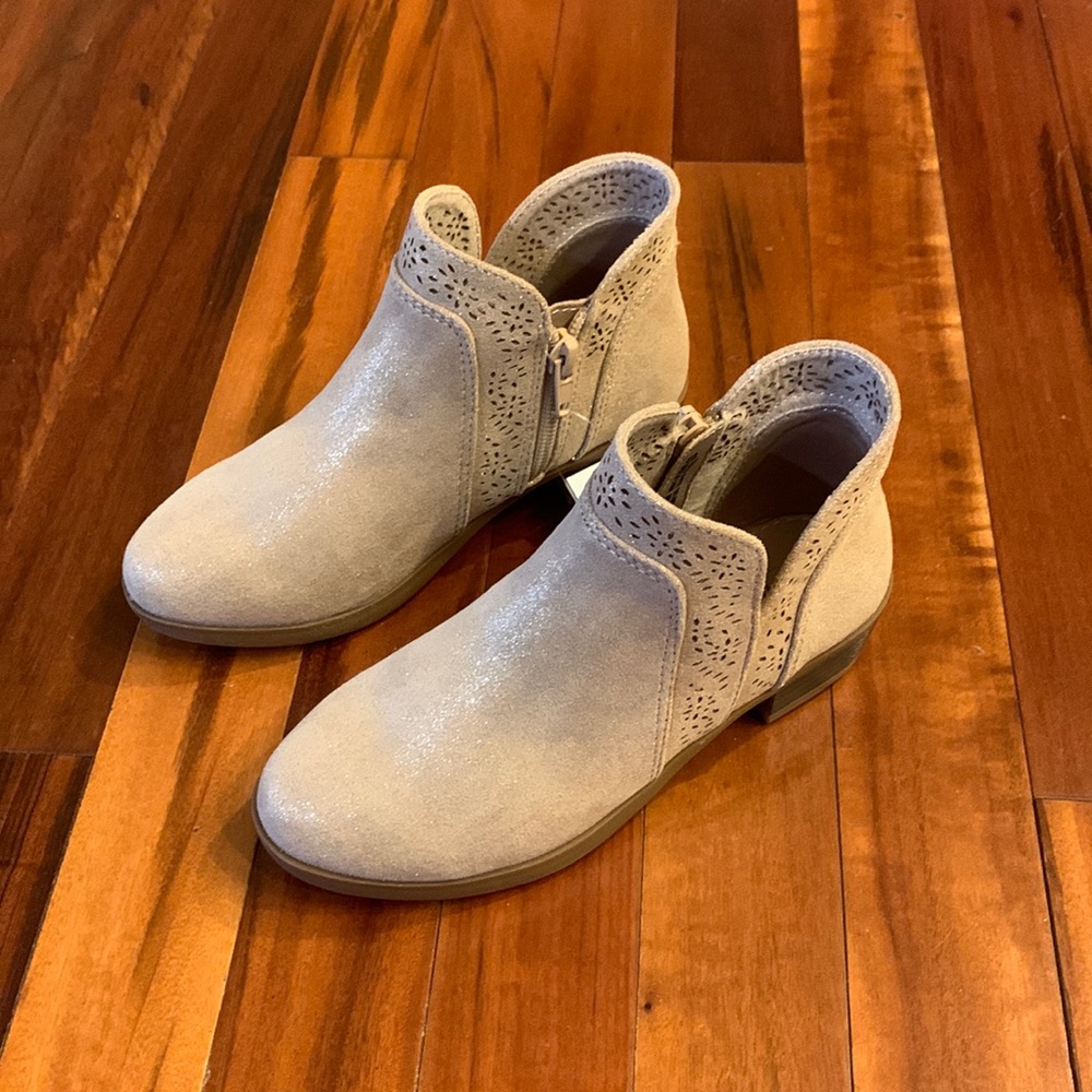 Shimmery booties size 13 (little kid)